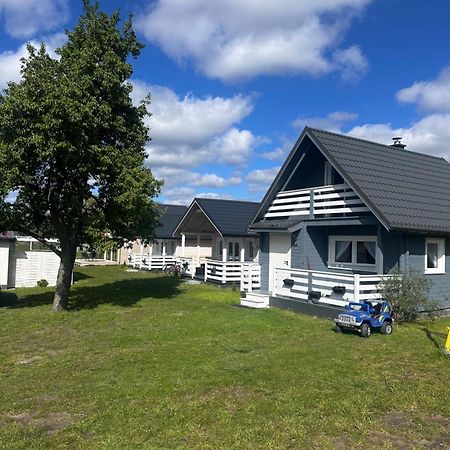 Villa Chatki Nad Wodnym Zakatkiem. à Wapnica  Extérieur photo