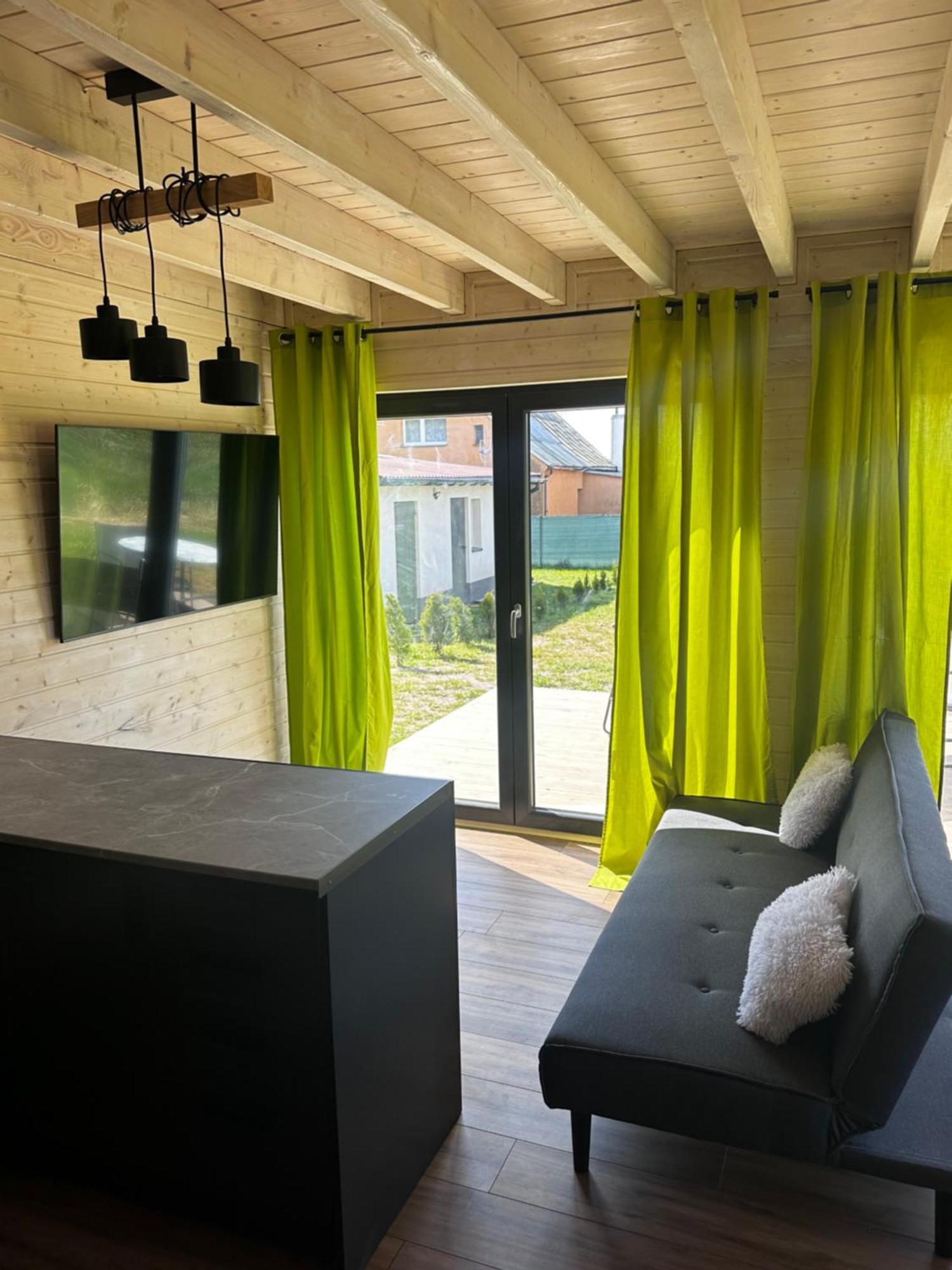 Villa Chatki Nad Wodnym Zakatkiem. à Wapnica  Extérieur photo